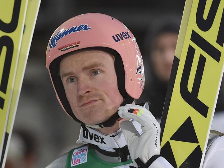 Severin Freund, Skispringer aus Deutschland, nach seinem Sprung. Foto: Angelika Warmuth/Archiv