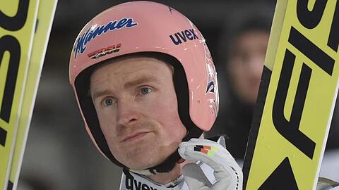 Severin Freund, Skispringer aus Deutschland, nach seinem Sprung. Foto: Angelika Warmuth/Archiv