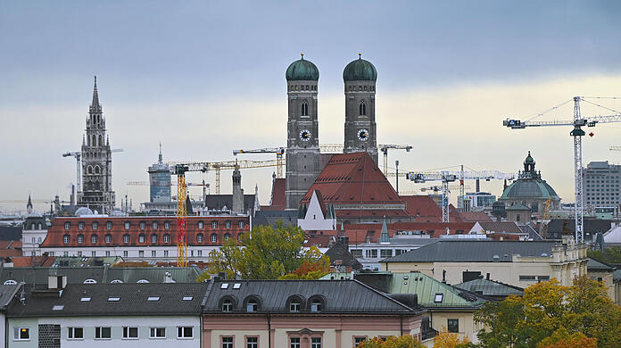 München hat viele Wahrzeichen und historische Gebäude in der Innenstadt. Doch beim Denkmalschutz kommt es nicht alleine auf das Alter des Baus an.
