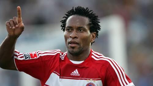 In der Form seines Lebens: Zé Roberto ist einer der Erfolgsgaranten des FC Bayern. In der Form seines Lebens: Zé Roberto ist einer der Erfolgsgaranten des FC Bayern.