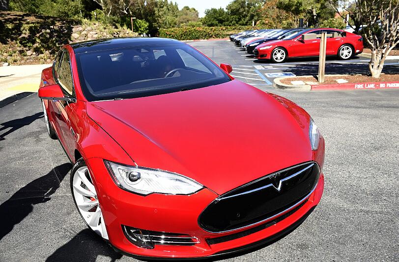 Als der Unfall passierte, war der Autopilot der Tesla-Limousine "Model S" eingeschaltet (Symbolbild)