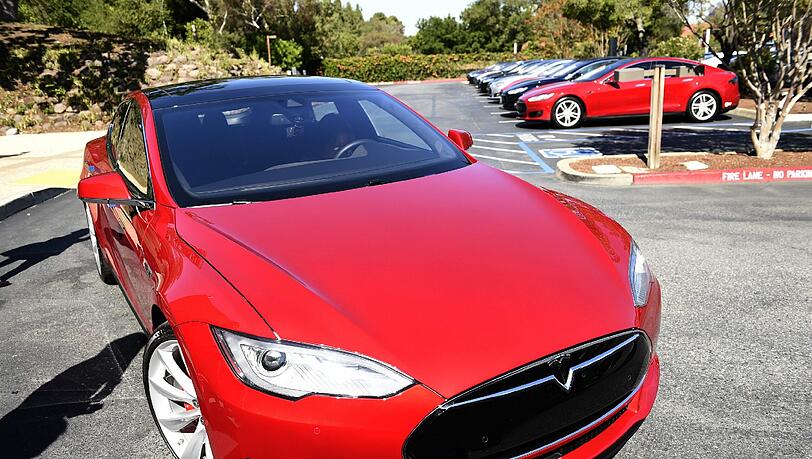 Als der Unfall passierte, war der Autopilot der Tesla-Limousine "Model S" eingeschaltet (Symbolbild)