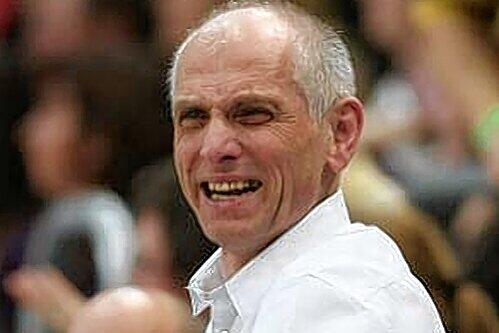 Erleichtert: Brose Baskets-Manager Wolfgang Heyder.