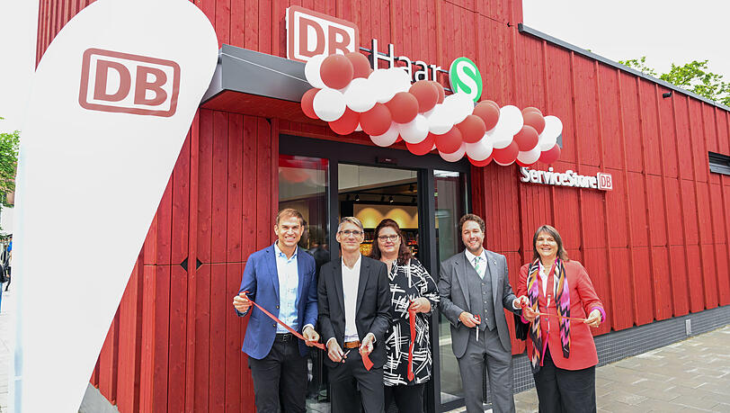 V. l.: Maximilian Böltl (CSU), Alexander Bonfig, Mareike Schoppe (DB) , Andreas Bukowski (CSU) und Claudia Köhler (Grüne) bei der Eröffnung.
