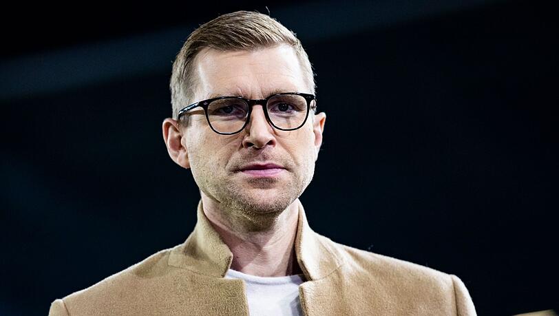 Mertesacker w&uuml;rde eine Aufgabe beim DFB reizen. (Archivbild)