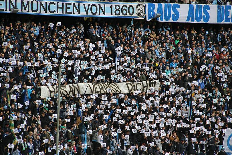 Die Löwen-Fans protestieren: Gegen Investor Hasan Ismaik und die Allianz-Arena.