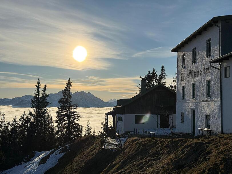 Die Zwieselalm und das dazugehörige Kaiser-Wilhelm-Haus. Die Zwieselalm und das dazugehörige Kaiser-Wilhelm-Haus.