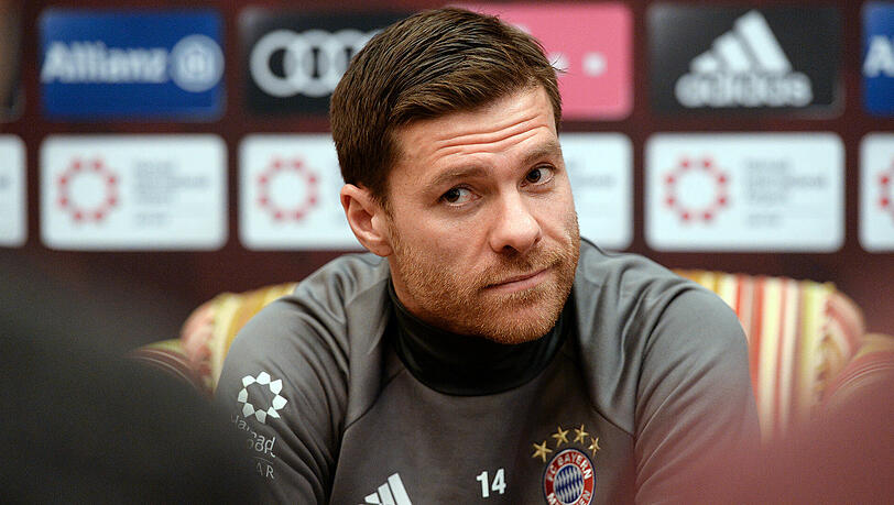 Xabi Alonso tritt am Ende der Saison 2016/17 zurück. Xabi Alonso tritt am Ende der Saison 2016/17 zurück.