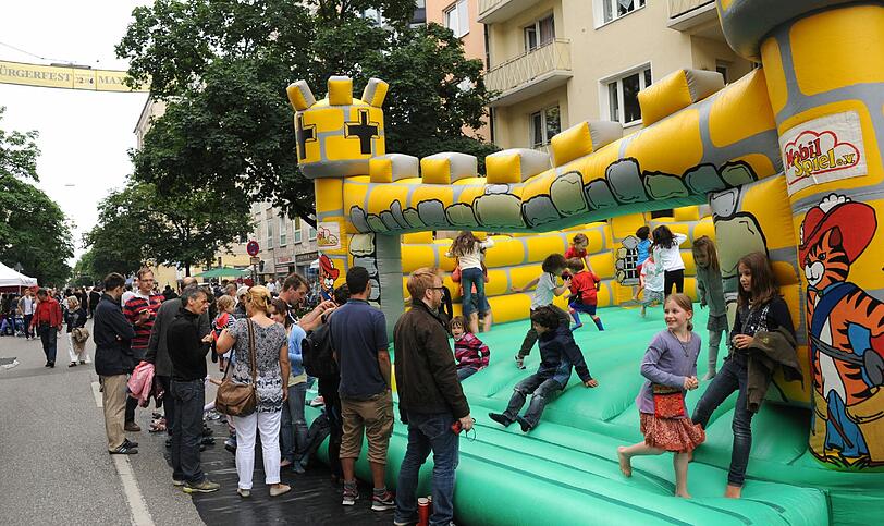 Das Straßenfest in der Augustenstraße: Die schönsten Bilder.