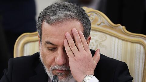 Der iranische Au&szlig;enminister Abbas Araghtschi h&auml;lt nicht viel von Kanzler Merz. (Archivbild)