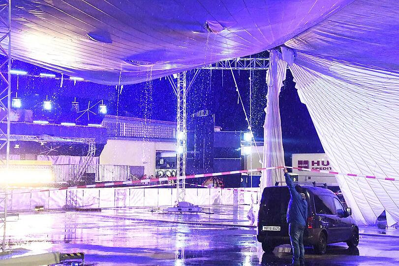 Großflächige Verwüstung und Verletzte beim Echelon-Festival. Die Bilder.