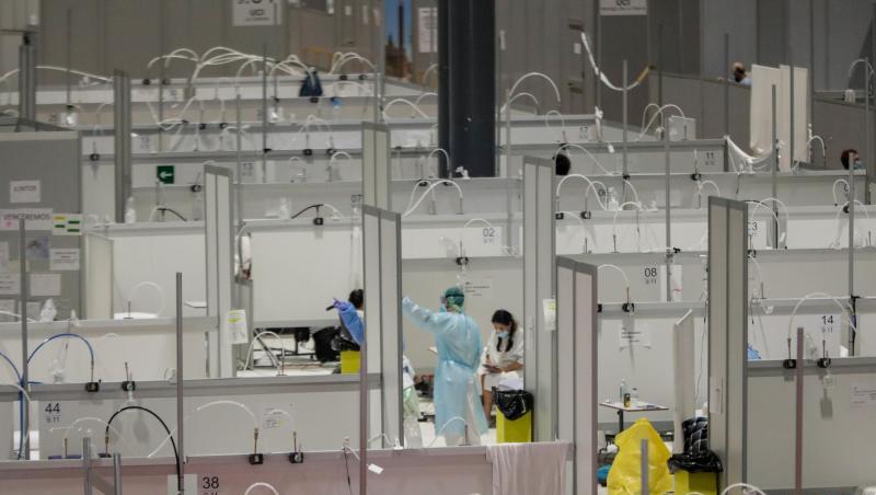 Das Feldkrankenhaus im Madrider Messezentrum Ifema wurde eineinhalb Monate nach Öffnung wieder geschlossen. Das Feldkrankenhaus im Madrider Messezentrum Ifema wurde eineinhalb Monate nach Öffnung wieder geschlossen.