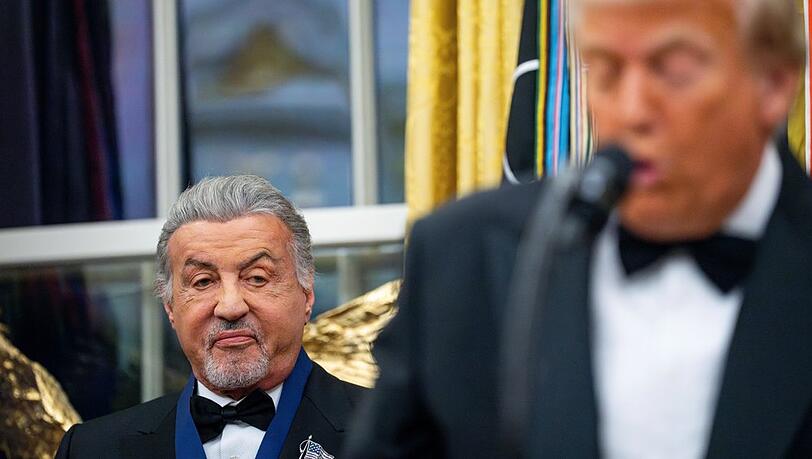 Sylvester Stallone (l.) und Donald Trump sind in Sachen "Hollywood-Botschafter" offenbar nicht einer Meinung. Sylvester Stallone (l.) und Donald Trump sind in Sachen "Hollywood-Botschafter" offenbar nicht einer Meinung.