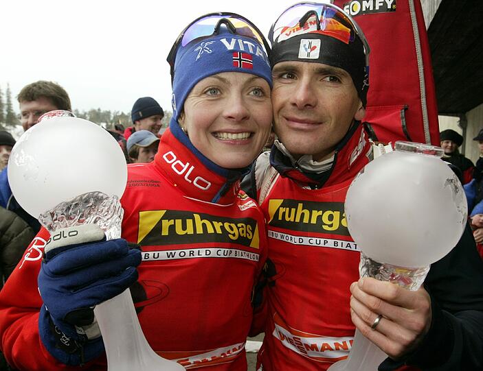 Zwei ehemalige Biathleten: Liv Grete aus Norwegen und Raphael Poirée auf Frankreich sind seit Mai 2000 verheiratet und wohnen gemeinsam in Norwegen. Das Paar hat drei Töchter.