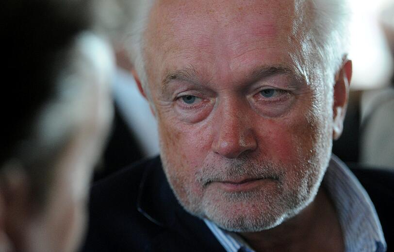 Der FDP-Bundestagskandidat Wolfgang Kubicki reagiert am 22.09.2013 bei der Wahlparty der FDP in Kiel (Schleswig-Holstein) auf die ersten Prognosen.