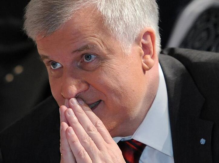 Horst Seehofer verspricht kräftige Impulse für die Zukunft Bayerns durch den Haushalt.