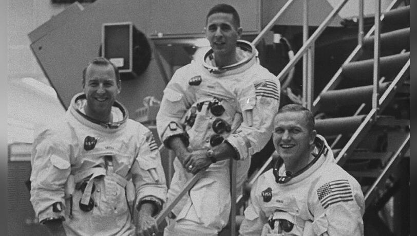 Die "Apollo 8"-Astronauten (von links): James Lovell, William Anders und Frank Borman im Dezember 1968. Die "Apollo 8"-Astronauten (von links): James Lovell, William Anders und Frank Borman im Dezember 1968.