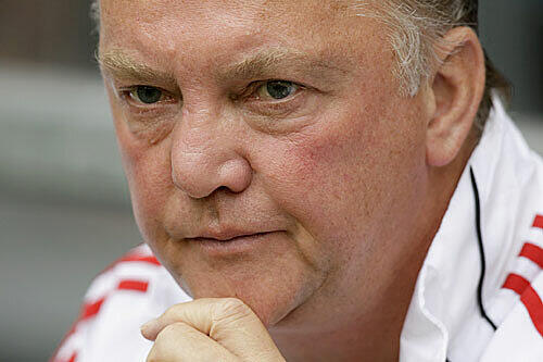 Van Gaal ist sauer auf Sepp Blatter
