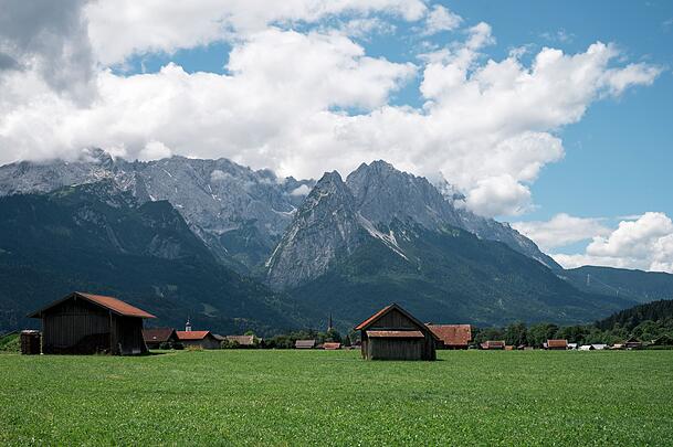 Beliebtes Ausflugsziel: Garmisch-Patenkirchen. Beliebtes Ausflugsziel: Garmisch-Patenkirchen.