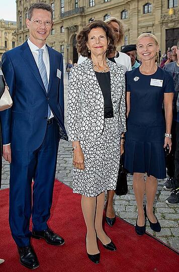Die Bilder vom Besuch der schwedischen Königin Silvia in Würzburg.