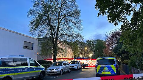 Der mutmaßliche Tatort wurde weiträumig abgesperrt.