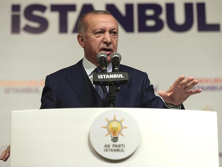 Der türkische Präsident Recep Tayyip Erdogan spricht in Istanbul.