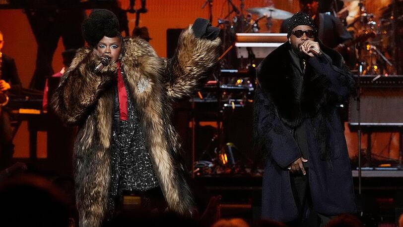 Lauryn Hill und Wyclef Jean auf der Bühne. Lauryn Hill und Wyclef Jean auf der Bühne.