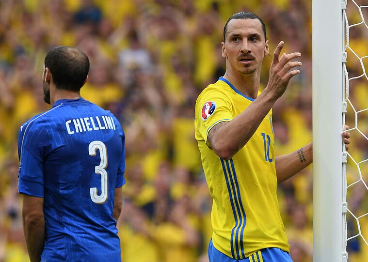 Mino Raiola, der Berater von Zlatan Ibrahimovic, ewnthüllt dne Grund für Zlatans Wechsel zu Manchester United.