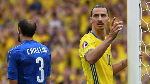 Mino Raiola, der Berater von Zlatan Ibrahimovic, ewnthüllt dne Grund für Zlatans Wechsel zu Manchester United.