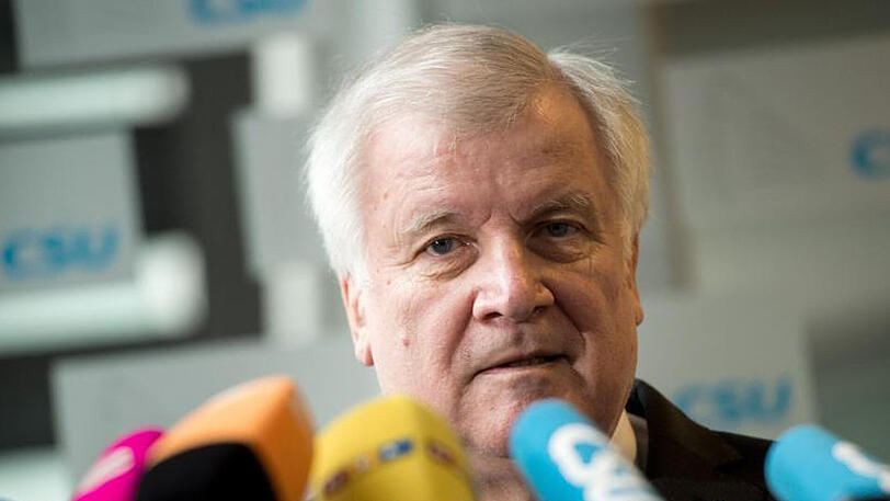 Seehofer ist sich sicher: "Wir werden nur mit Angela Merkel diesen Wahlkampf gewinnen."