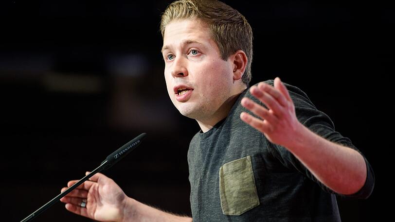 "Wenn wir in einer Kneipe wären, dann können wir sagen, die Union schreibt seit Jahren bei uns an. Die haben einen Zettel bei uns offen, der ist so lang." Juso-Chef Kevin Kühnert am 21. Januar auf dem SPD-Parteitag in Bonn.