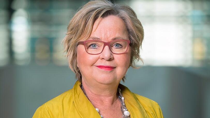 Viele Jahre war Hanni Hüsch für die ARD im Dienst. Viele Jahre war Hanni Hüsch für die ARD im Dienst.