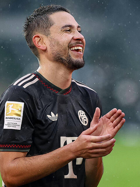 Sein Vertrag beim FC Bayern läuft im Sommer 2026 aus: Raphael Guerreiro.