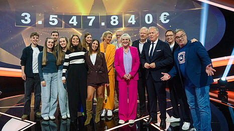 Im September war TikToker Levi Penell (ganz links) bei "Der Quiz-Champion" zu Gast. Mit der AZ hat er über die TV-Erfahrung gesprochen.