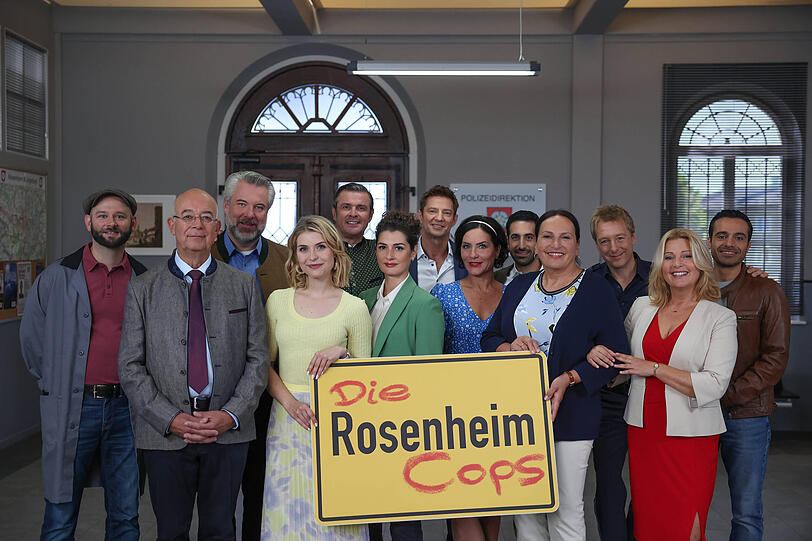Der Cast der "Rosenheim-Cops" im Jahr 2023.