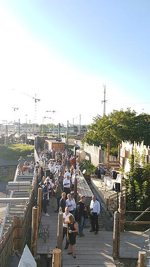 Am Donnerstag eröffnet die Alte Utting ganz offiziell. Der Dampfer befindet sich auf einer stillgelegten Eisenbahnbrücke in der Nähe der Kreuzung Lagerhaus-/Dreimühlenstraße.