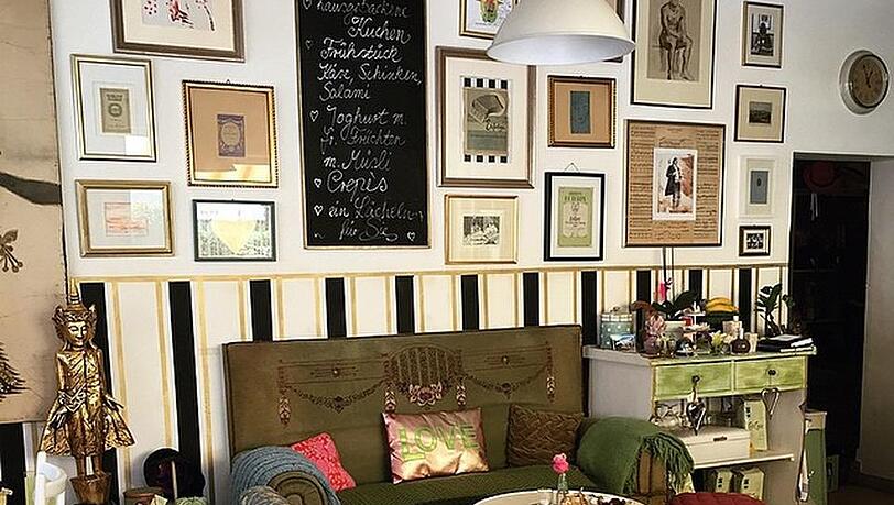 Sieht schnuckelig aus und ist wirklich sehr gemütlich: das Café Krenn’s in West-Schwabing. Sieht schnuckelig aus und ist wirklich sehr gemütlich: das Café Krenn’s in West-Schwabing.
