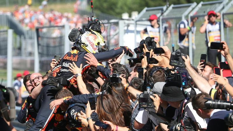 Max Verstappen hat das Formel-1-Rennen von Österreich gewonnen. Max Verstappen hat das Formel-1-Rennen von Österreich gewonnen.
