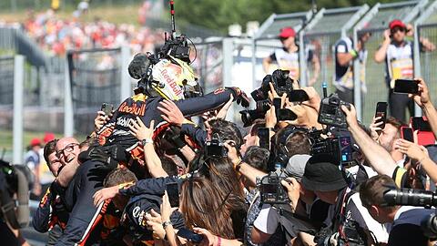 Max Verstappen hat das Formel-1-Rennen von Österreich gewonnen.
