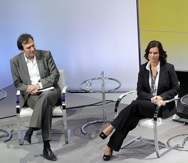 Charme-Offensive für (oder gegen) Olympia: Katarina Witt, OB Christian Ude, Joschka Fischer, Katharina Schulze und Christian Stückl diskutieren über Olympia 2018. AZ-Chefredakteur Arno Makowsky und BR-Moderatorin Ursula Heller führten durch die Diskussion. Die Bilder des spannenden Abends.