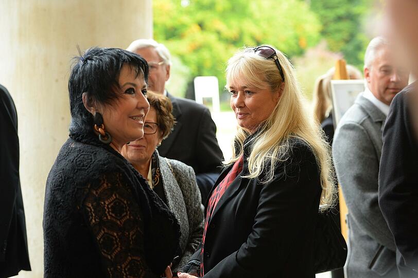 Uschi Ackermann und Marion Käfer (Frau Dr. Dietmar Küffer)