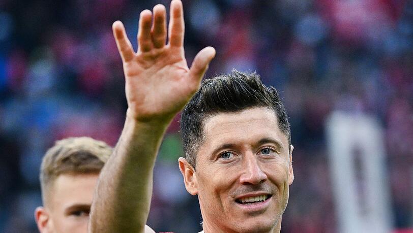Starstürmer Robert Lewandowski hat den FC Bayern München verlassen und spielt nun für den FC Barcelona.