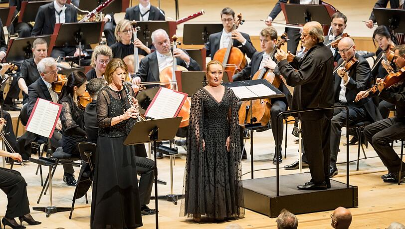 Die Sopranistin Julia Lezhneva und die Klarinettistin Alexandra Gruber.