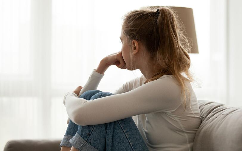 Schenken wir in unserer Beziehung dem Handy-Bildschirm mehr Aufmerksamkeit als dem Partner, kann das nicht nur zu Unzufriedenheit in der Partnerschaft führen, sondern sogar eine Depression verursachen. Chinesische Forscher fanden heraus, dass die Probleme in der Beziehung die Wahrscheinlichkeit erhöhen können, unter einer Depression zu leiden. Schenken wir in unserer Beziehung dem Handy-Bildschirm mehr Aufmerksamkeit als dem Partner, kann das nicht nur zu Unzufriedenheit in der Partnerschaft führen, sondern sogar eine Depression verursachen. Chinesische Forscher fanden heraus, dass die Probleme in der Beziehung die Wahrscheinlichkeit erhöhen können, unter einer Depression zu leiden.