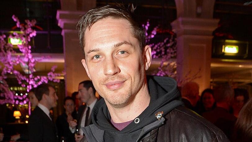 Kann Tom Hardy als Elton John überzeugen? Kann Tom Hardy als Elton John überzeugen?