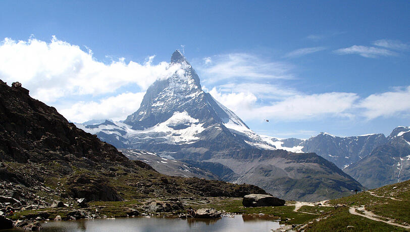 Berge versetzen müssen die Figuren des niderländischen Films "Matterhorn". Berge versetzen müssen die Figuren des niderländischen Films "Matterhorn".