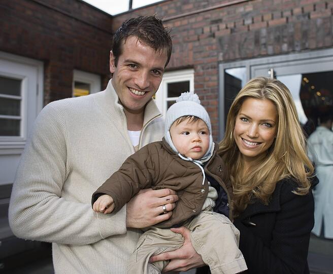 Trautes Familienglück mit Sohn Damian im März 2007.