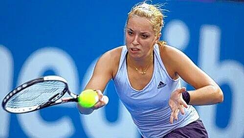 „Heute ging einfach gar nichts, alles lief schief“: Sabine Lisicki beendete ihr Down-Under-Abenteuer bereits in Runde zwei. „Heute ging einfach gar nichts, alles lief schief“: Sabine Lisicki beendete ihr Down-Under-Abenteuer bereits in Runde zwei.
