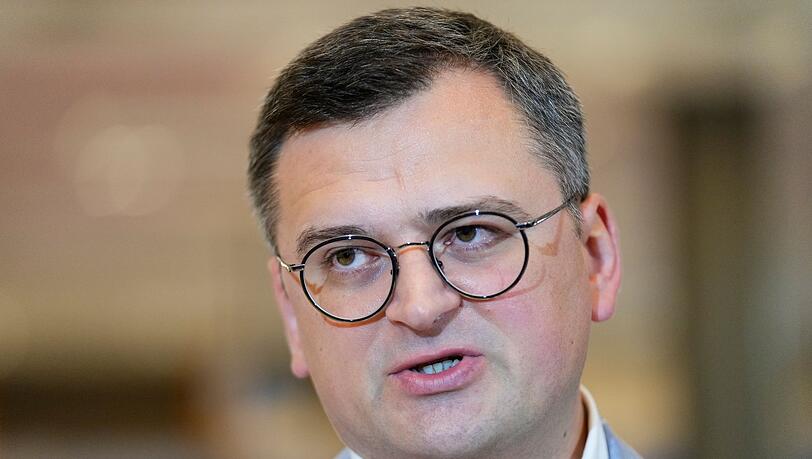 Hatte bereits Anfang der Woche angekündigt, Israel um Luftabwehrsysteme bitten zu wollen: Dmytro Kuleba, Außenminister der Ukraine.