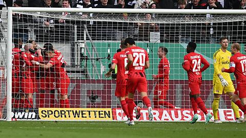 Kurz danach war Kolo Muan erneut zu Stelle und stellte die Weichen auf Halbfinale der Eintracht.